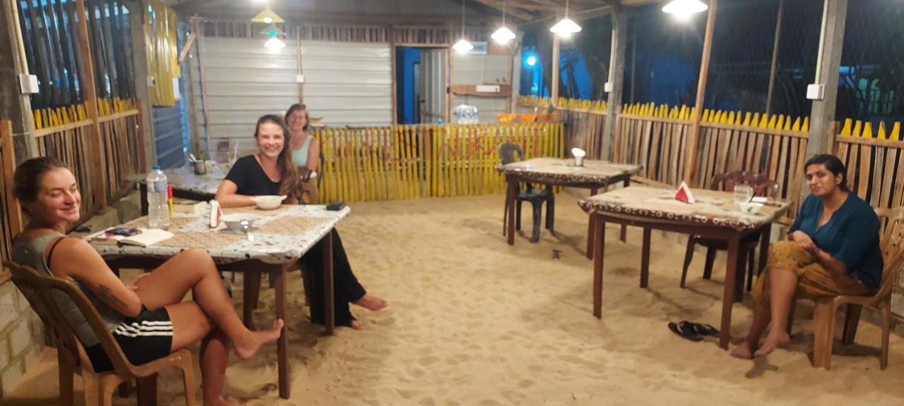 Nilaveli Beach Rooms エクステリア 写真