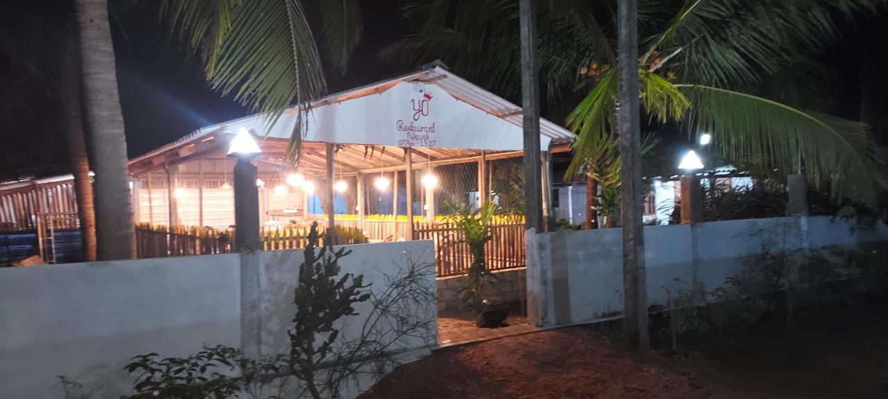 Nilaveli Beach Rooms エクステリア 写真