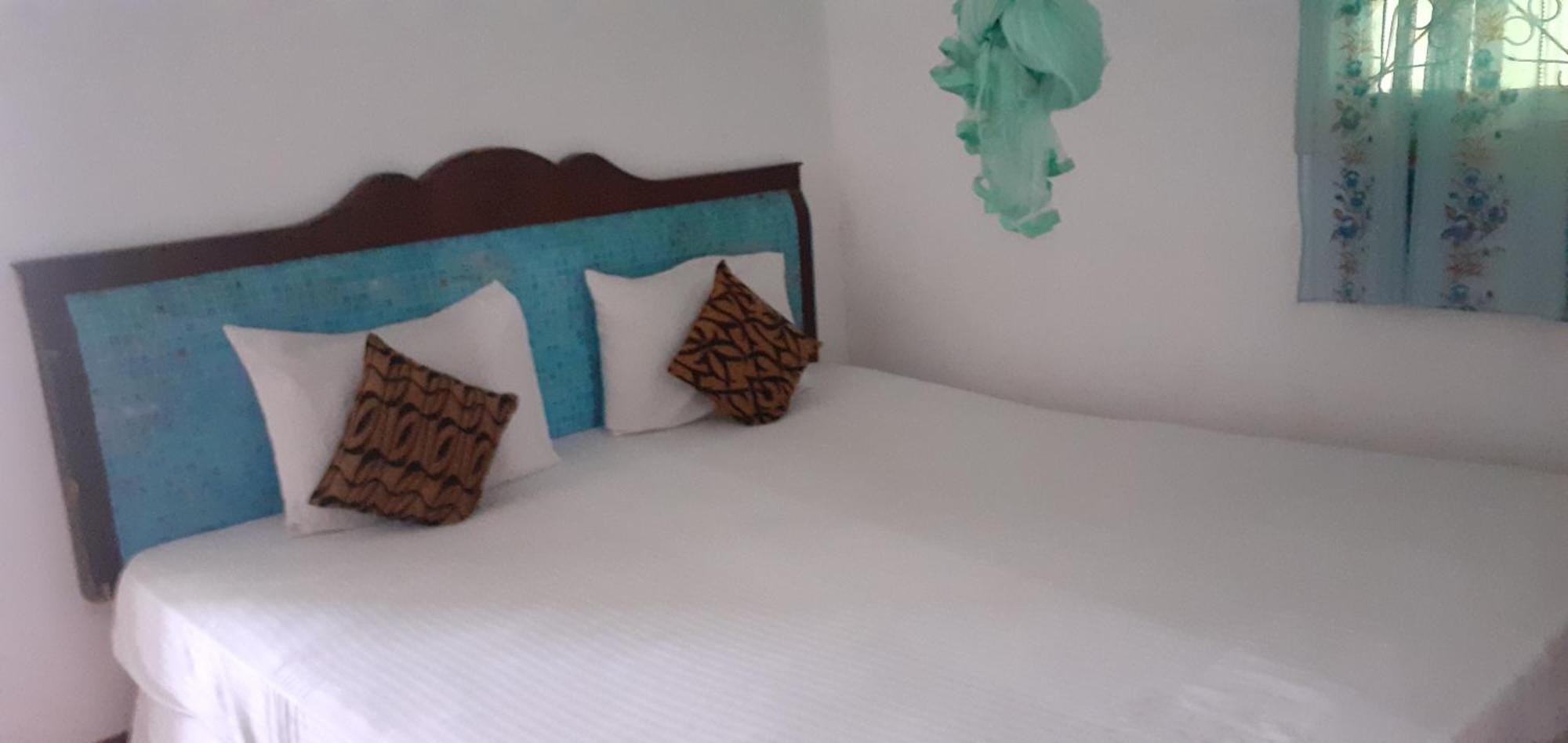 Nilaveli Beach Rooms エクステリア 写真