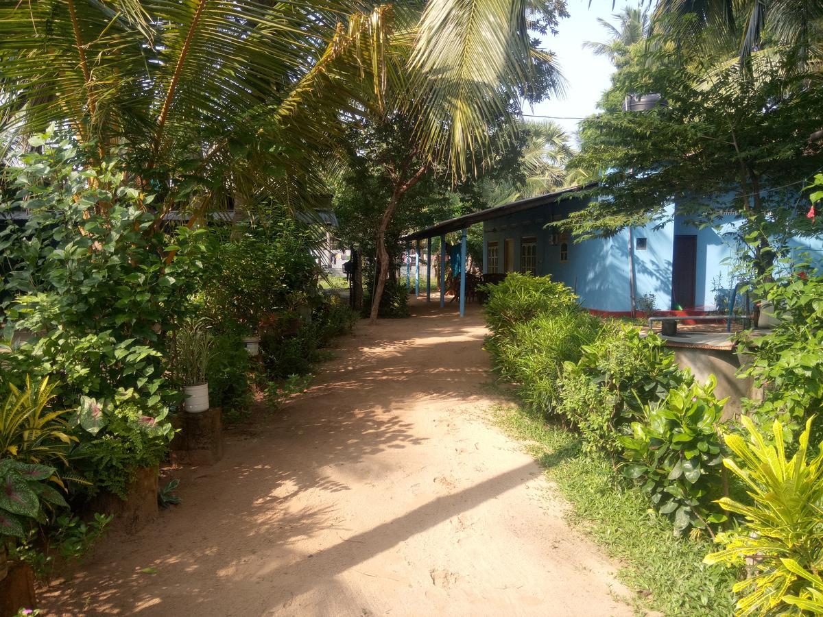 Nilaveli Beach Rooms エクステリア 写真