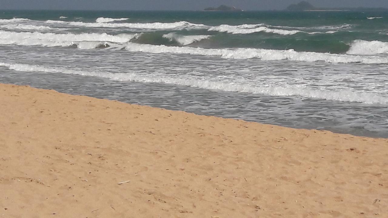 Nilaveli Beach Rooms エクステリア 写真